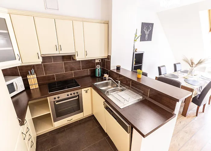 Gozsdu White Raven Residence 504 With Free Underground Parking